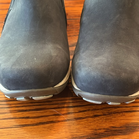Dansko Patti Navy Leather Slip-On Clogs EUC - Picture 3 of 10
